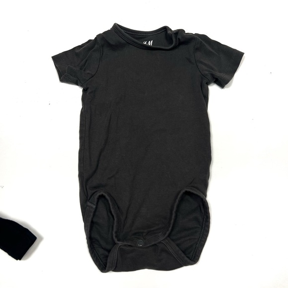 Kids Onsie & Shirt Bundle Sz 12 - 18 Mo - Picture 5 of 16